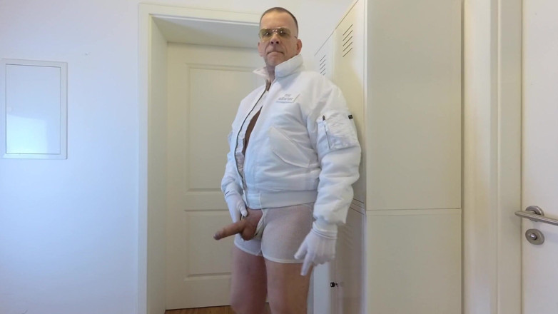 GERMANE_XL: Bílá alfa hunk Berlín 7