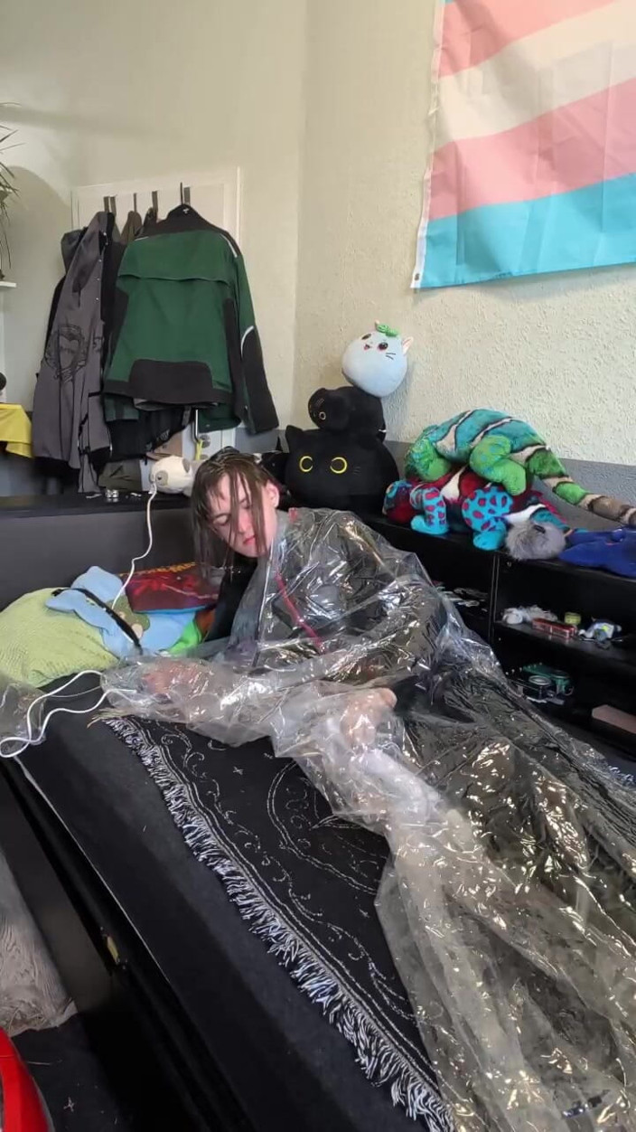 AJ_the_catgirl: Vacum Selfbondage Expirement