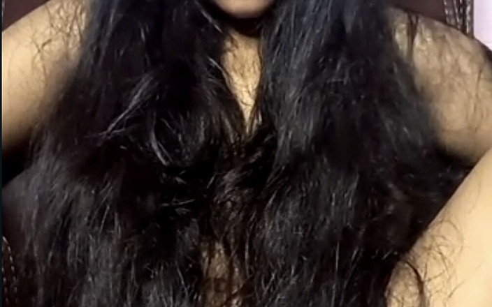 LoveP: Scopata con l'amico di papà in videochiamata