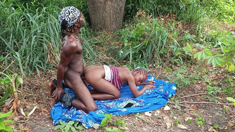 Bang-meet: Iubiții de la sat