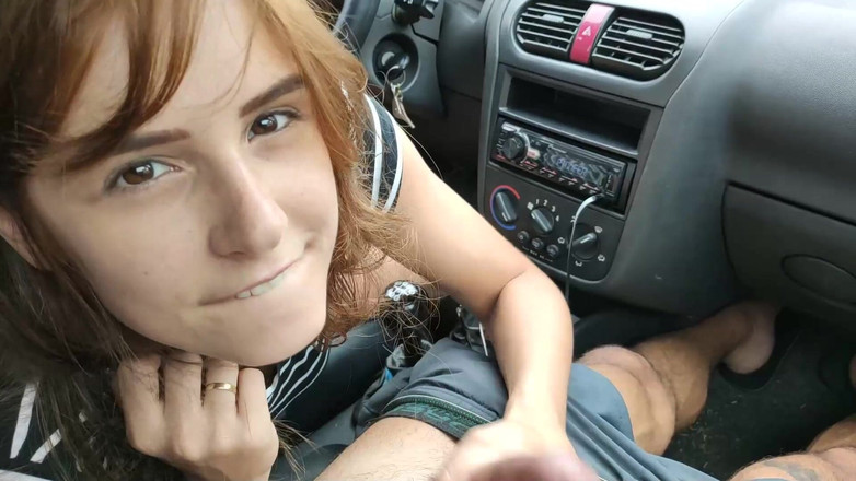 Shamelesscouple: Den schwanz eines fremden im auto lutschen