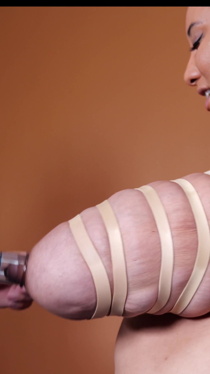 Stephanie Roberts: Danni Lynn Rubber Bands