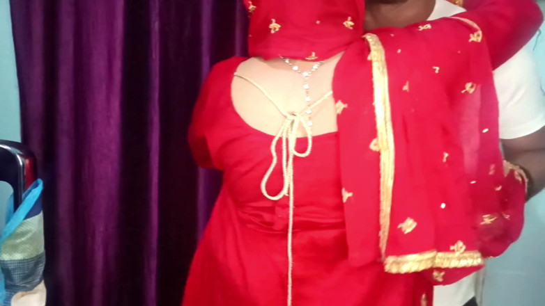 NaughtyWings: Video istimewa Karwa Chauth