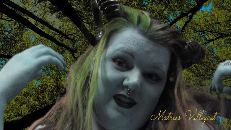 Mxtress Valleycat: Shrunk down by the giant demon