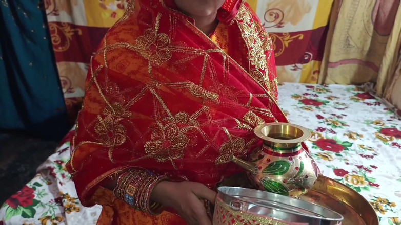 Lalita Singh: Desi Village Bhabhi Karwa Chauth dengan Adik ipar