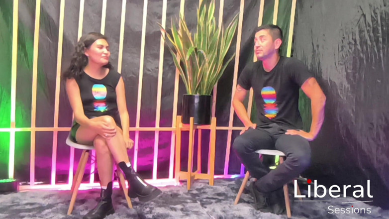 Liberal sessions: Petite Has a Trio with a Single Bachelor and Her...