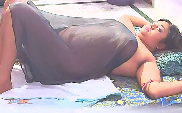 Rupali Boudi: Bini pelacur desi bengali bertetek besar Rupali Boudi dalam pakaian...