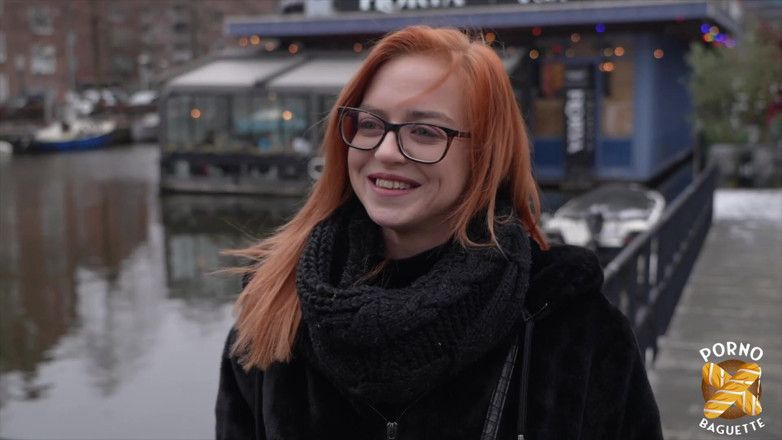 Porno Baguette: Joyce, ragazza monella, ama il grosso cazzo grasso