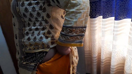 Aria Mia: Jabardasti Anal Fucked When She Was Sweeping