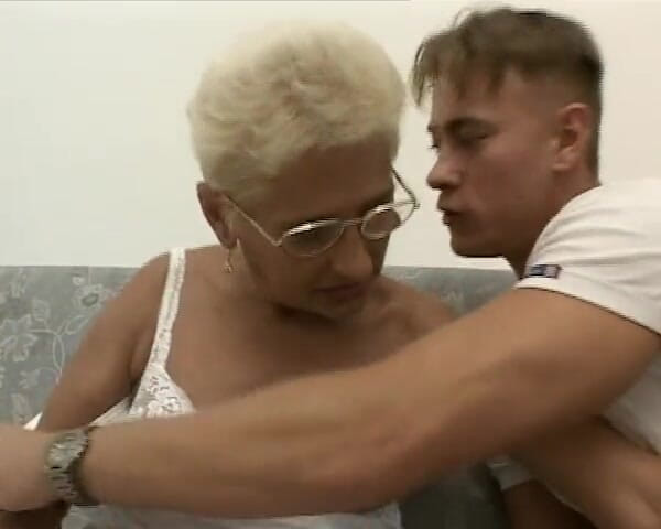 BB Video - Old School: German Granny Gets Fucked By Youngster 