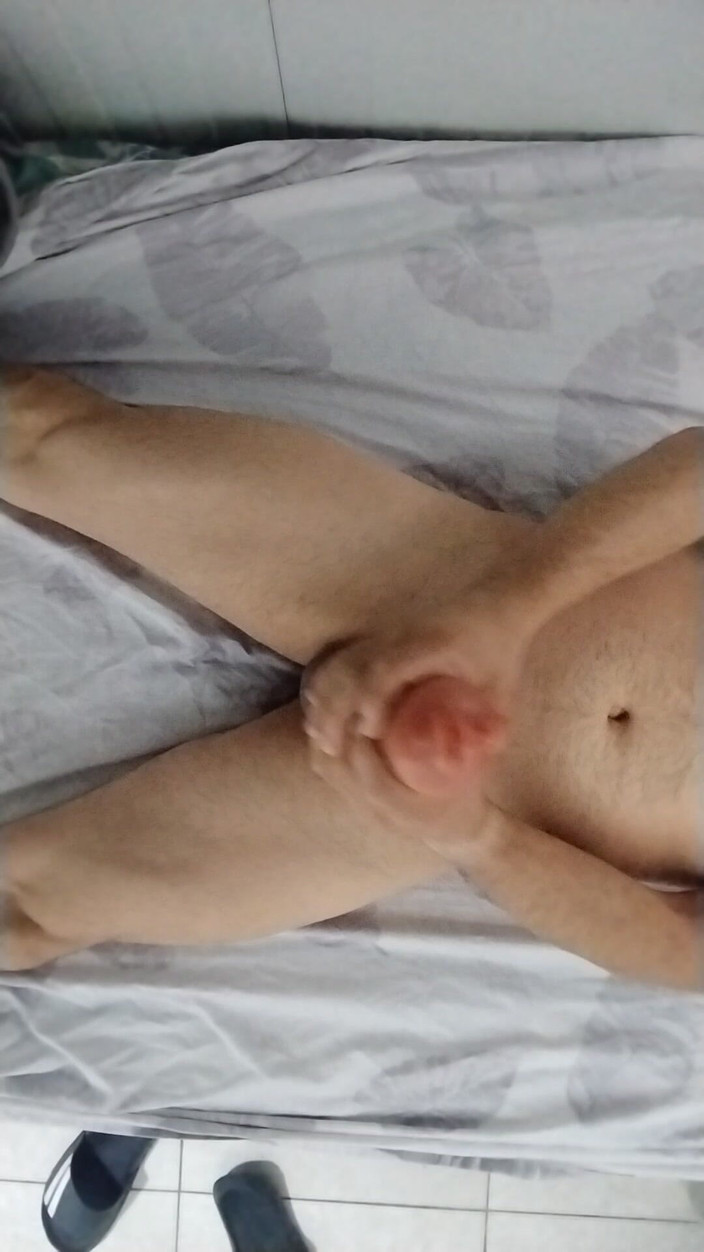 Silkybear143: Padrastro folla la boca del juguete sexy y se corre...