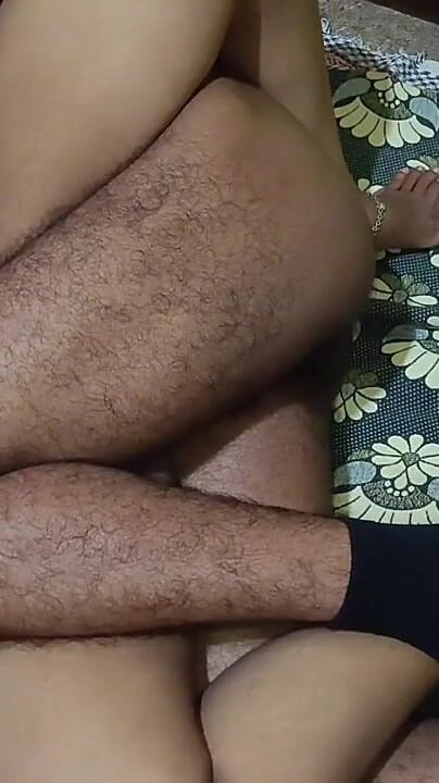 Jekka: Clip sexy cu cuplul iubirii care se luptă