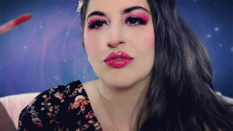 goddessjoules: Lápiz labial rosa en plexiglás Asmr