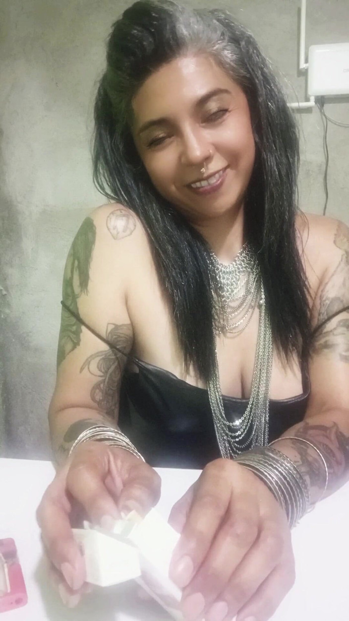 Casia Castro: Låt oss njuta av den här cigarren tillsammans