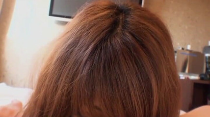 Time To Jerk Off: Gagică asiatică suge o pulă masivă