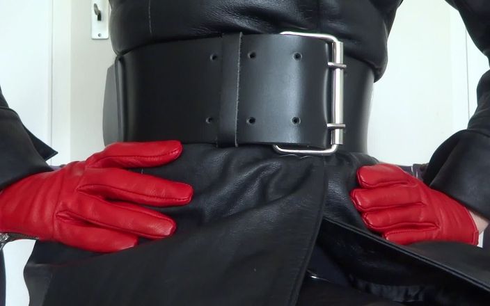 Lady Victoria Valente: Wide tight belts (part 35)