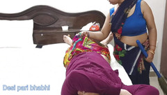 Desi Pari Bhabhi: Desi Kamwali Bai visto l'erezione del proprietario, strofinata con una...