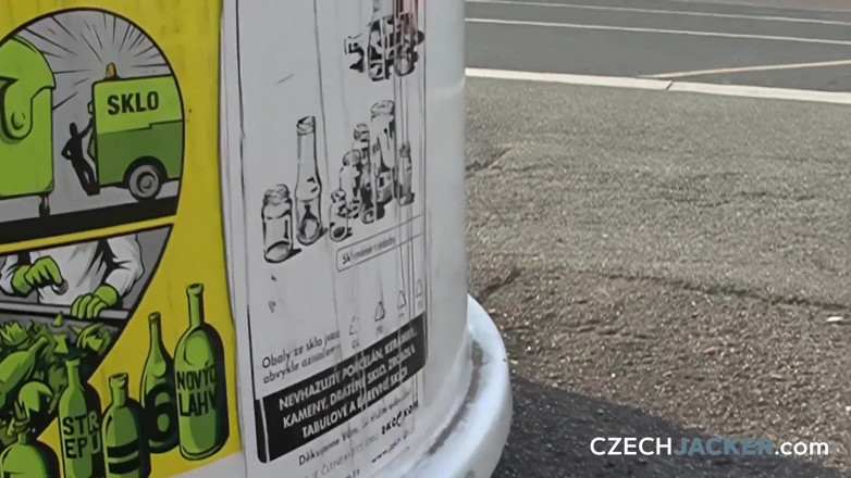 Czech Jacker: Czech Jacker 23: bus stop bounty - provocanti tette della bionda
