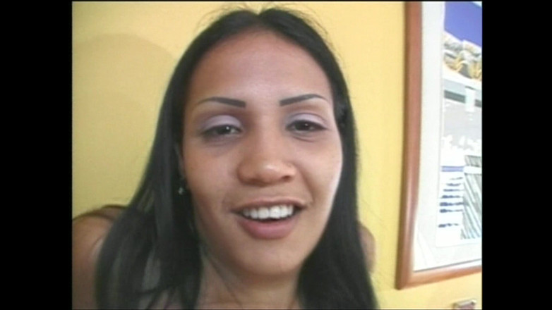 The Dark Side X: Ayam Hitam Besar untuk Dua Pelacur dalam Panas