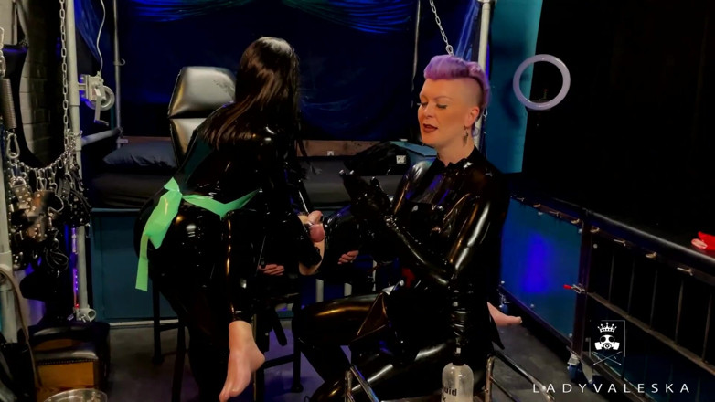 Lady Valeska: Fisting and edging their gimp