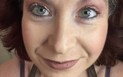 Elianna: Stříkání na kameru