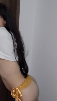 The Photographer Fucks One of the Models! Convincing Her to Take Nude Pictures and on Her Cock