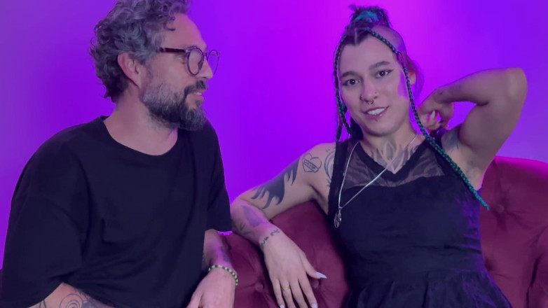 Quente club: Dlouise dan Mario berbicara tentang fetish mereka