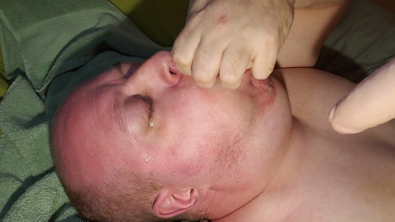 Charlieboy69: Garganta profunda 2 enorme consolador