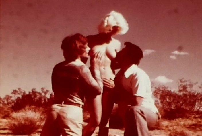 Close Encounter Vintage: Vintage porn retro erotic theatre - dessert fruit