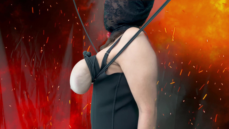 VeeVee Vixen: Une salope excitée attachée et trait 4k