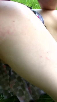 Kočička sání ptáka Klečí, Hluboké kouření a Jízda na zadku Obrovský penis Venku