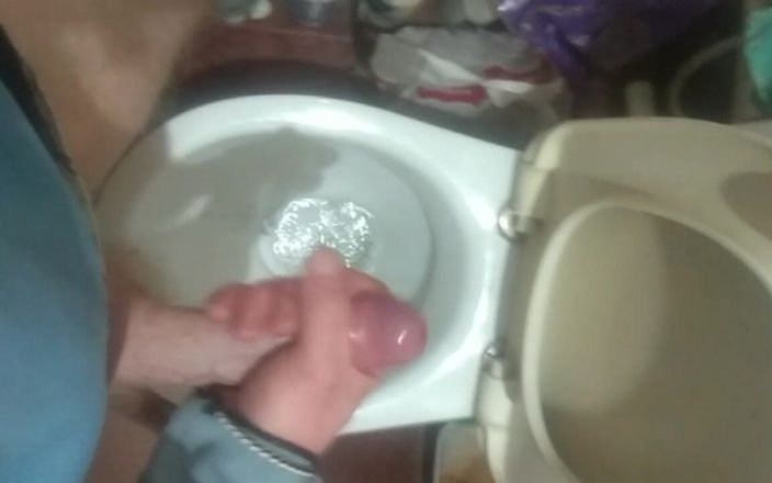 Tom Brown: Masturbation in der toilette 2