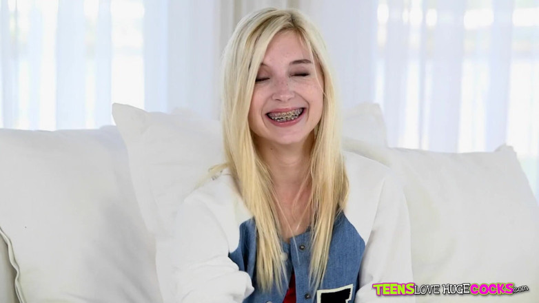 Teens Love Huge Cocks: Teens Love Huge Cocks - Piper Is One Hot Girl That...