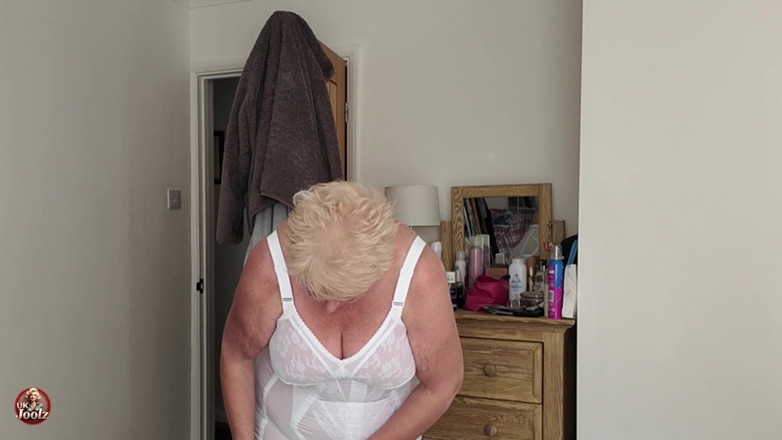 Uk Joolz: My New Triumph Doreen Bra