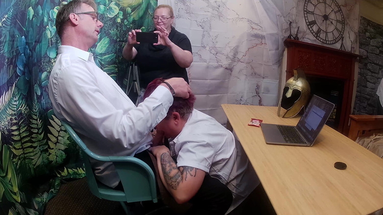 The Izars: Učitelská špinavá děvka potřebuje zlepšit své známky