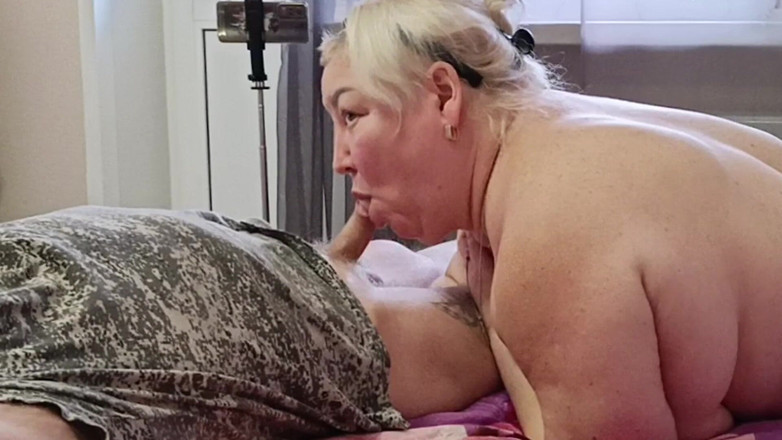 Zona901: Cumming Deep in My Stepmom's Mouth Is a Pleasure