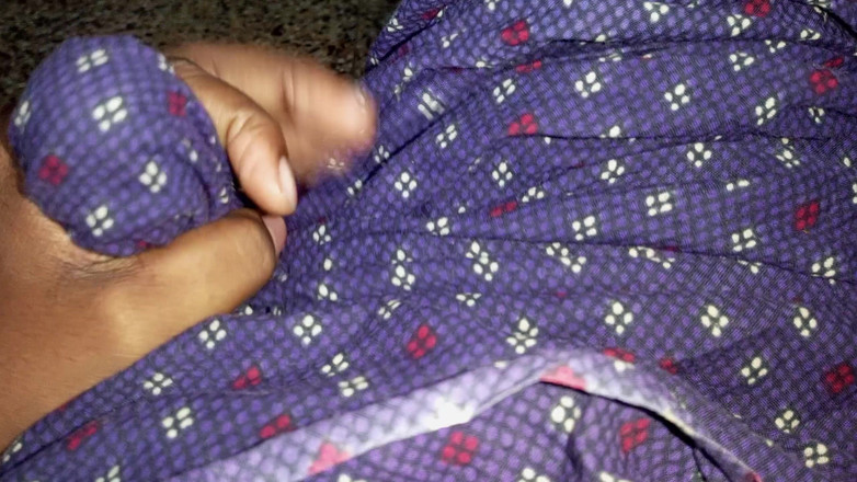 Sweet Indian cock: Un indien gay se fait sodomiser par une grosse bite