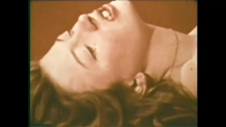 Vintage megastore: Hard Fuck and Wonderful Blowjob for a Young Vintage American...