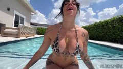 J-Mac: Pawg italiana menina Bella Scorpion é fodida ao ar livre em...