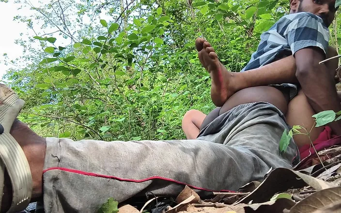 Poonambhabhi village: Hot Bibi Jangl Facing Video.