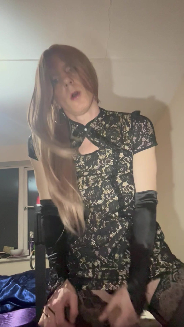 Jessica silk: ジェス・シルクがディルドに乗る