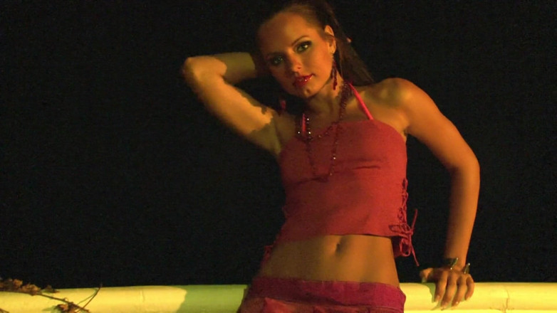 Leon Lambert Girls Twerk Parties CFNM: KINGOFMALLORCA- Gece vakti en kısa elbise