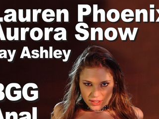 Cosmos naked readers: Aurora Snow et Lauren Phoenix et Jay Ashley Bgg se...