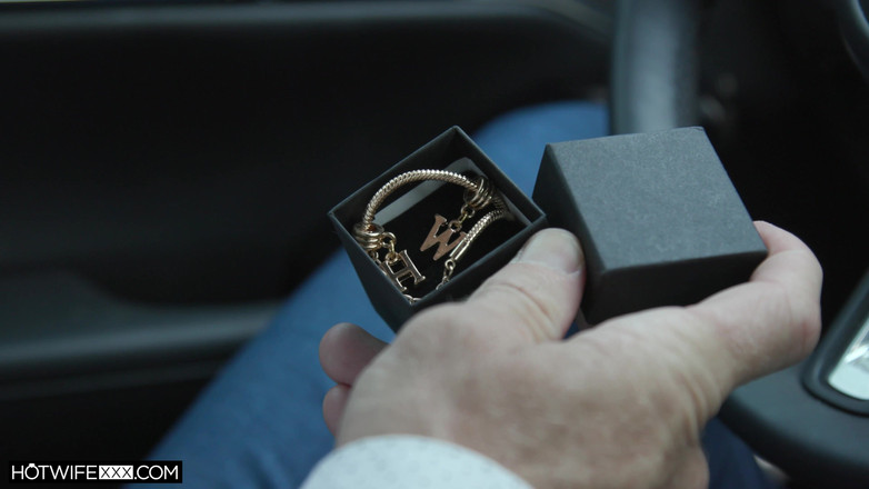 HotwifeXXX: Sexy Asian Wife Clara Meets Her Man