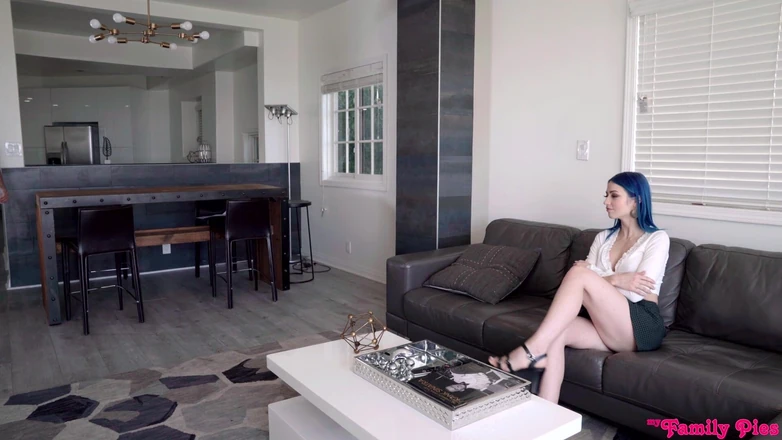 My family pies: 내 배다른 여동생을 짓밟다 - S12:e5