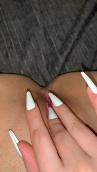 Sophia Davies: Sophia Davies - Fingering orgasm