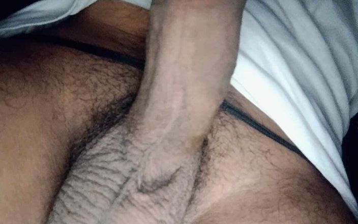 Mrkingr: Huge Cock Big Balls Alone Home Student Masterbating Cumshot Video