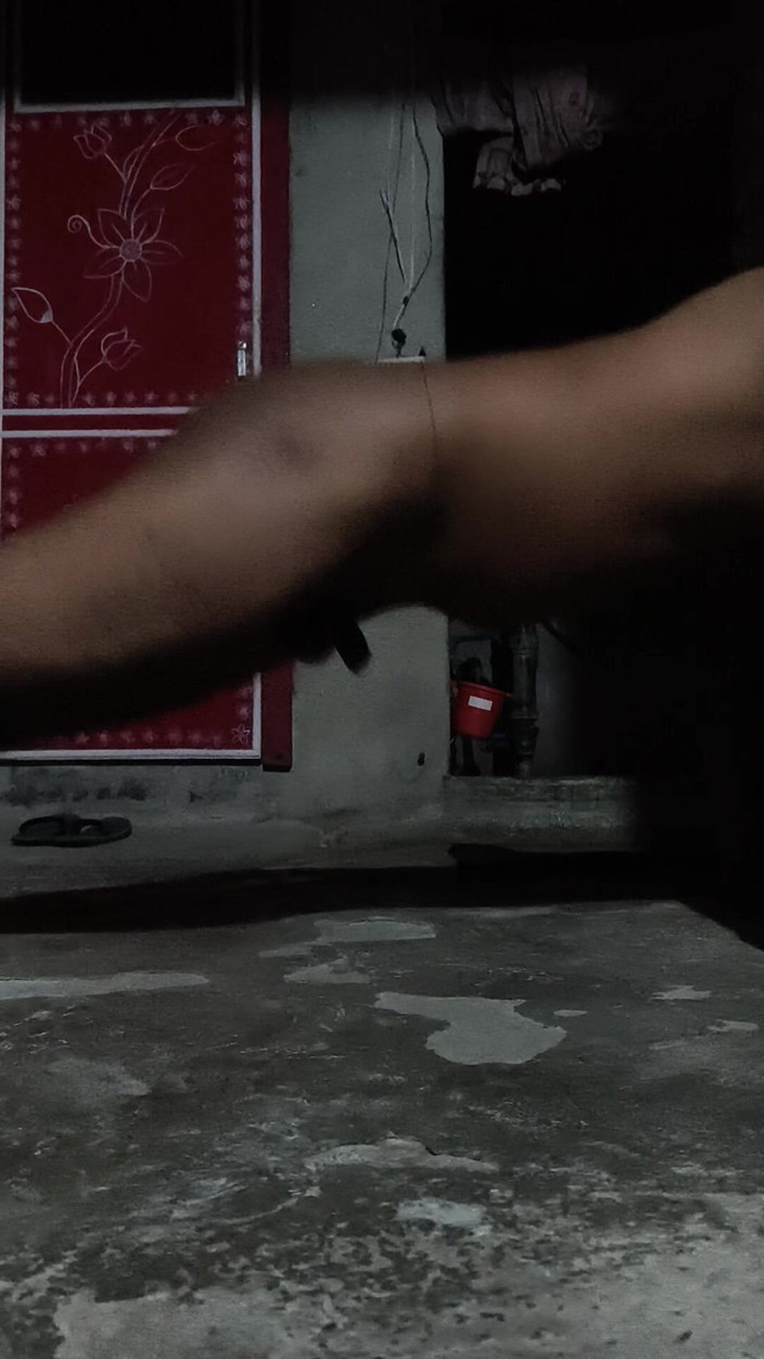 Indi archie: Sborra a mani libere durante l'esercizio