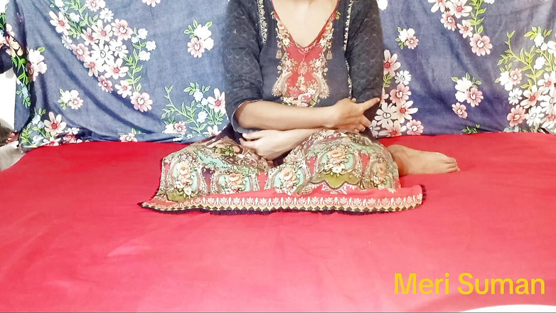 Meri suman: Indian Desi Hot Suman Berbogel Dan Menjolok Hingga Orgasme Dan...