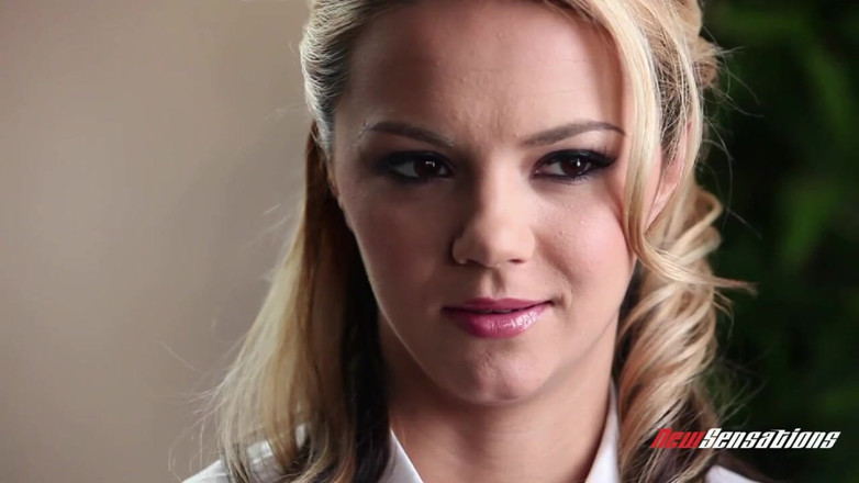 Ashlynn Brooke: Ashlynn a Yurizan - Lesbické fantazie Ashlynn Brooke 01